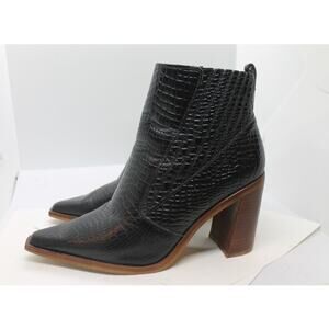 Vince Camuto Black Croc Embossed Leather 'Wendera' Boots sz 8.5M